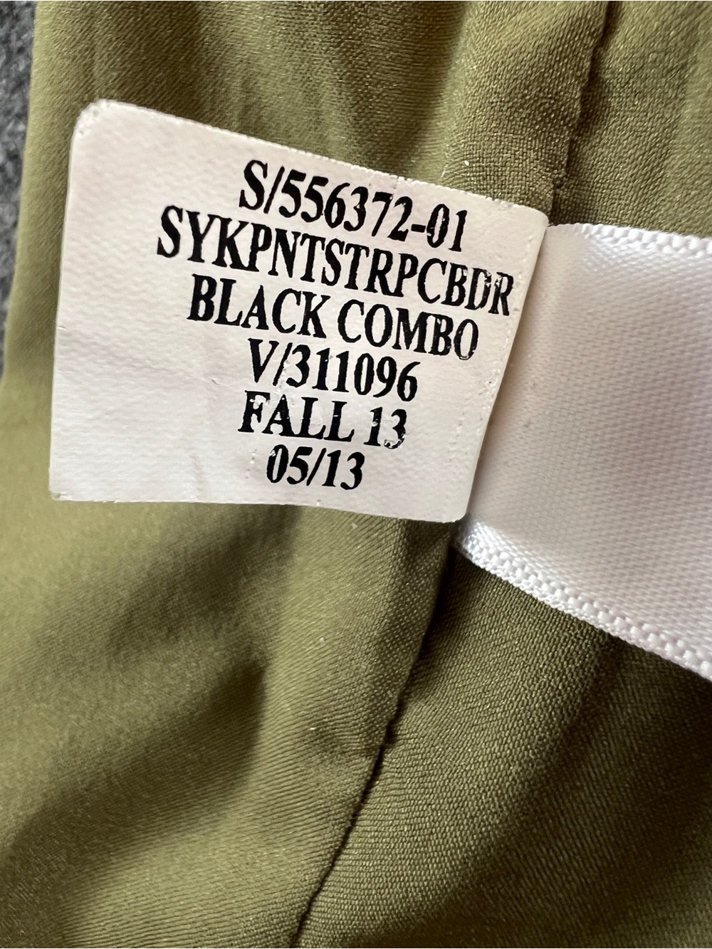 Banana Republic Colorblock Ponte Sheath Dress  Olive Green Black White Size 8 - Picture 9 of 10